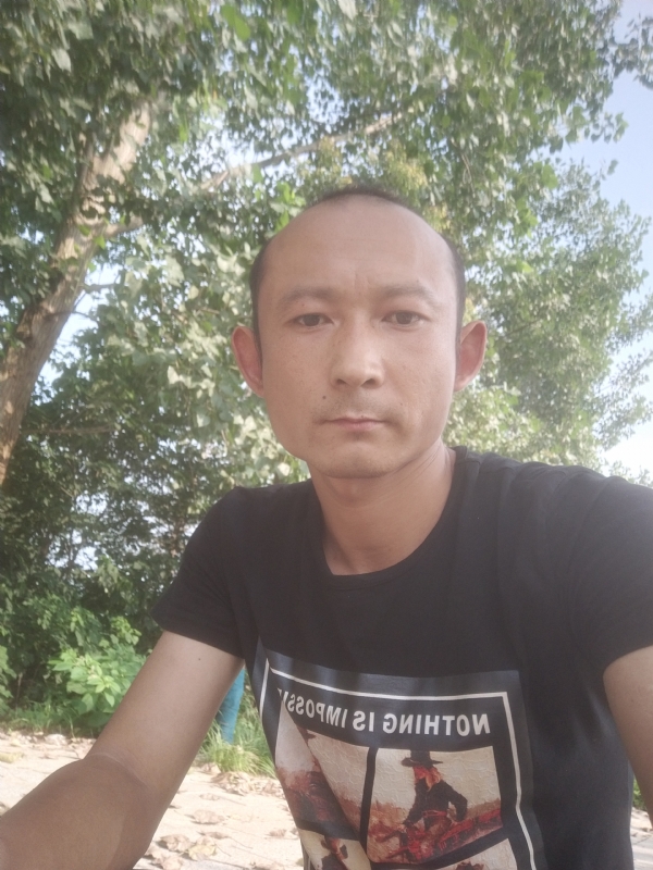 80大叔的第一张照片--宁化相亲网