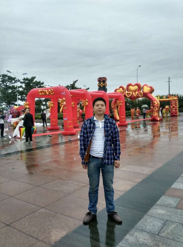 在奋斗的第三张照片--宁化相亲网