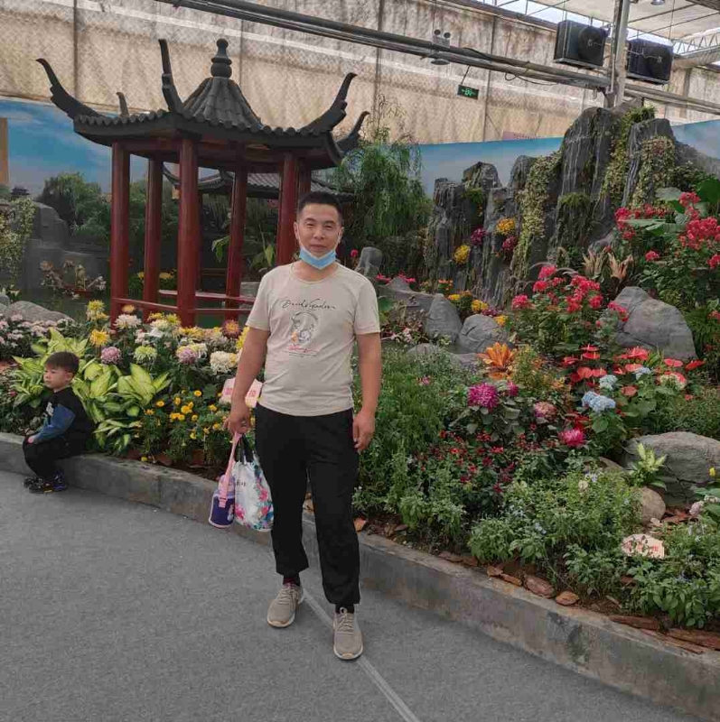 受伤的痴情男的第一张照片--宁化相亲网