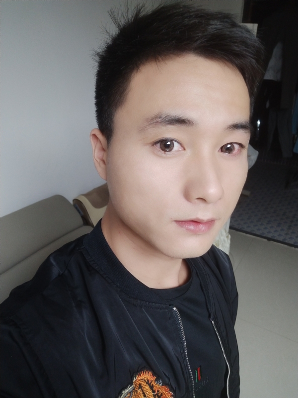 何凡的第三张照片--宁化相亲网
