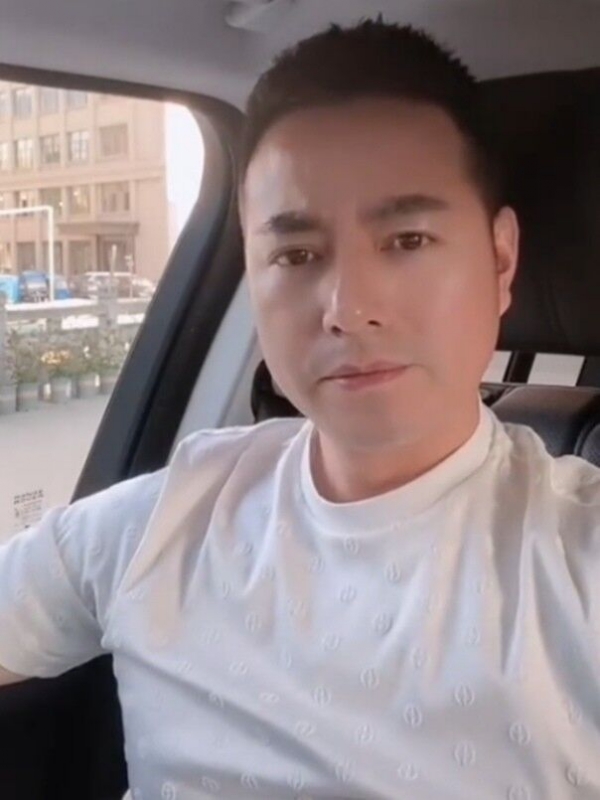 勿忘初心的第一张照片--宁化相亲网