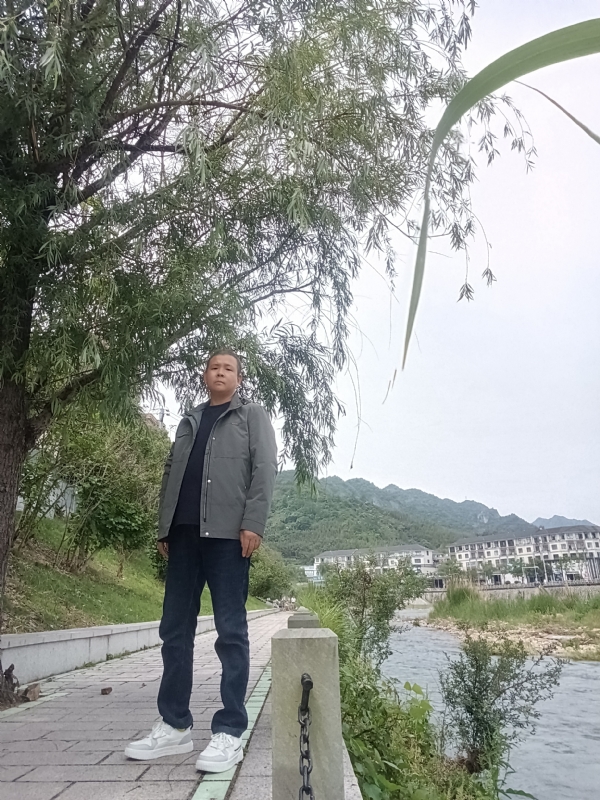 飞雪飘零的第一张照片--宁化相亲网