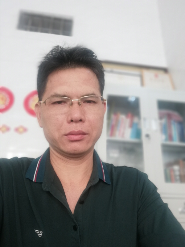 后视镜的第二张照片--宁化相亲网